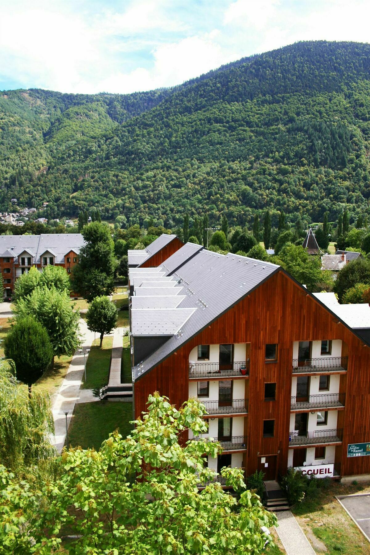 Residence Les Jardins De Ramel By Popinns Bagneres-de-Luchon Bagian luar foto